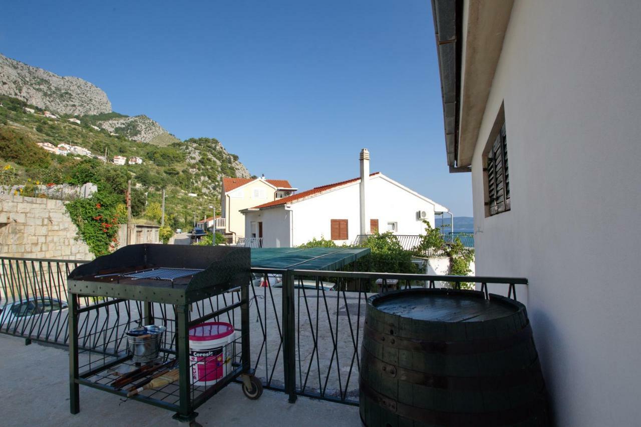 Apartment Lelas *